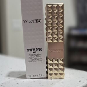 Valentino Spike Lipstick in 510R